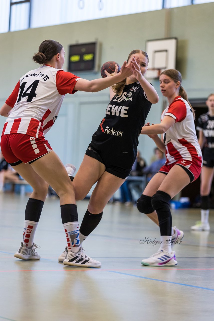 Bild 81 - wBJ SV Henstedt Ulzburg - Bramstedter TS : Ergebnis: 27:15